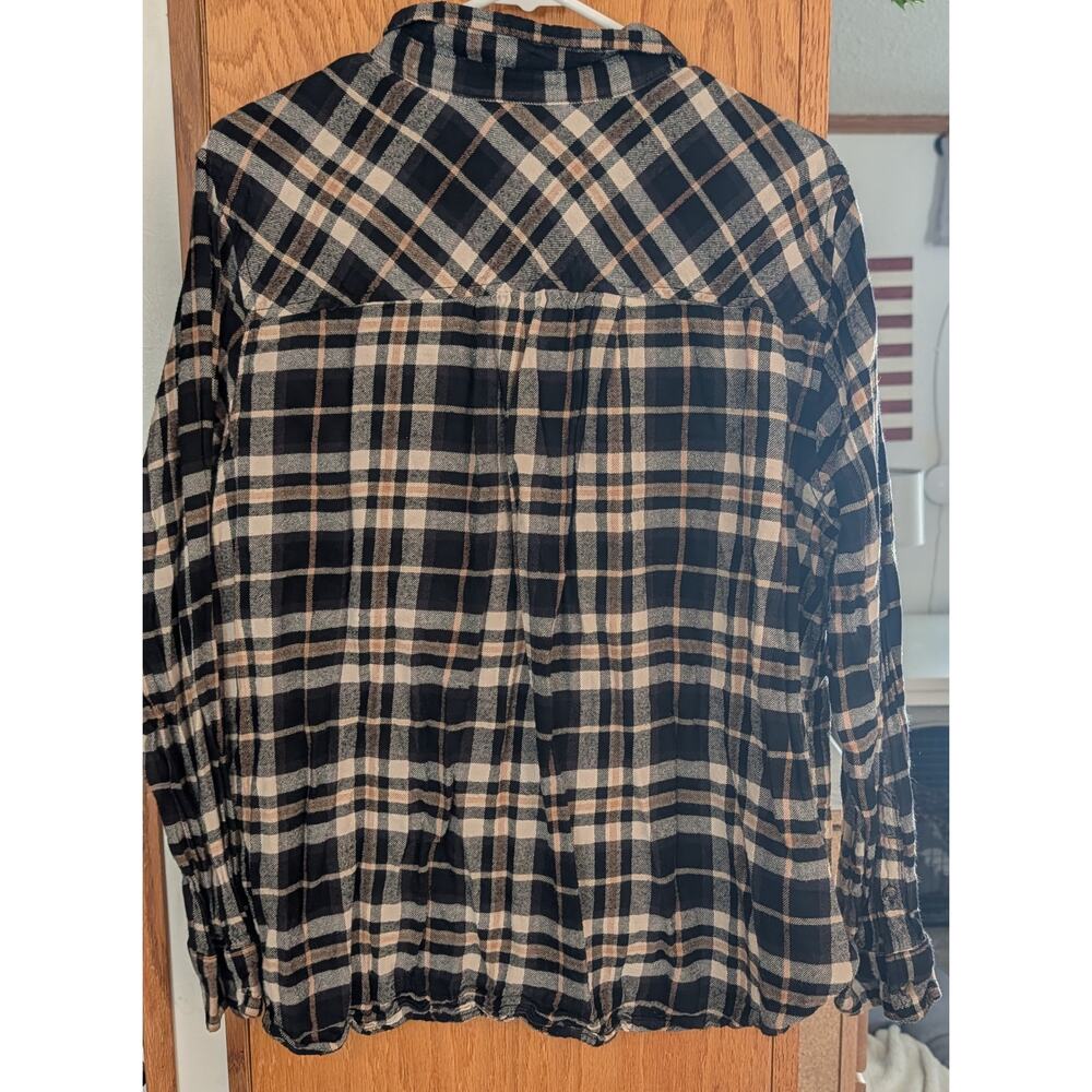 🧨Women's XXL Time and Tru Button Down Shirt - Picture 2 of 4